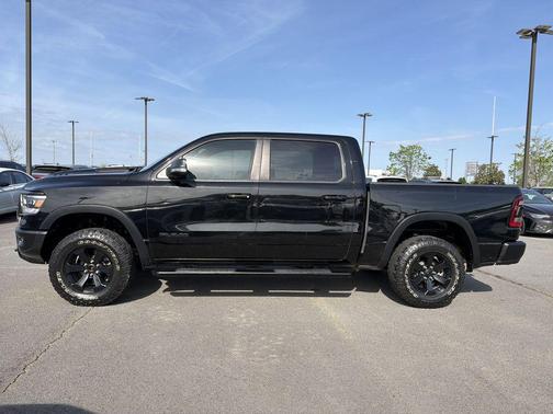 Diamond Black Crystal Pearlcoat 2020 RAM 1500 Rebel