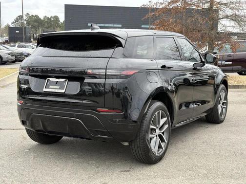 2024 Land Rover Range Rover Evoque Dynamic SE
