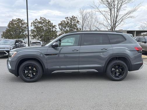 2026 Volkswagen Atlas Peak Edition