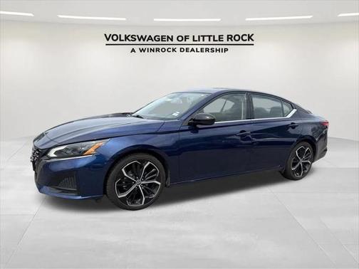 2023 Nissan Altima SR FWD