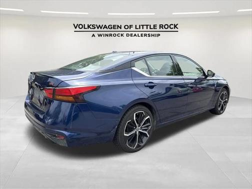 2023 Nissan Altima SR FWD