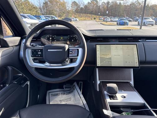 2025 Land Rover Range Rover P400 SE