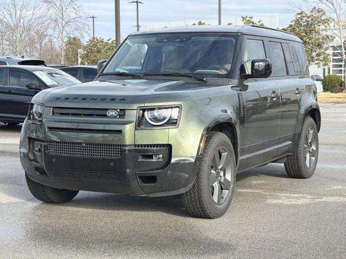 Woolstone Green Metallic 2026 Land Rover Defender P400 X-Dynamic SE