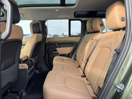 Woolstone Green Metallic 2026 Land Rover Defender P400 X-Dynamic SE