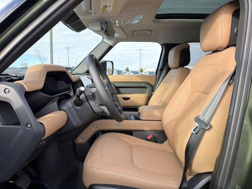 Woolstone Green Metallic 2026 Land Rover Defender P400 X-Dynamic SE