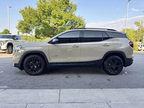 2022 GMC Terrain AWD AT4