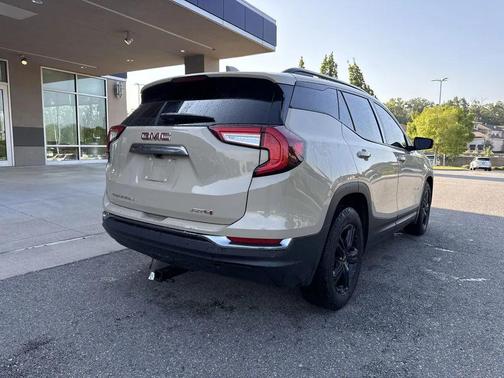 2022 GMC Terrain AWD AT4