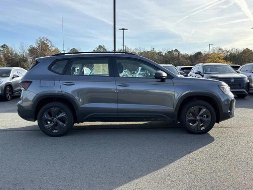 2025 Volkswagen Taos 1.5T S