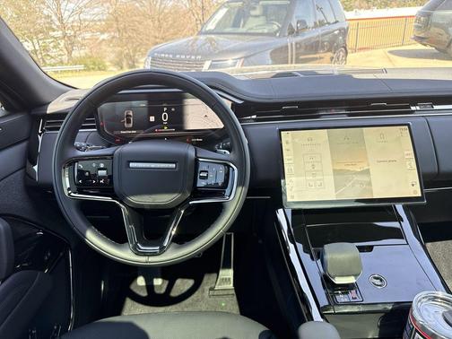 2025 Land Rover Range Rover Sport SE