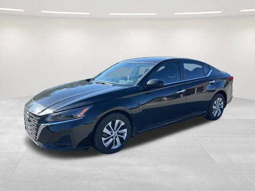 2023 Nissan Altima S FWD