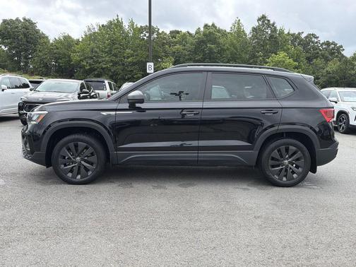 Deep Black 2023 Volkswagen Taos 1.5T S