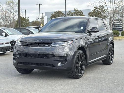2025 Land Rover Range Rover Sport SE