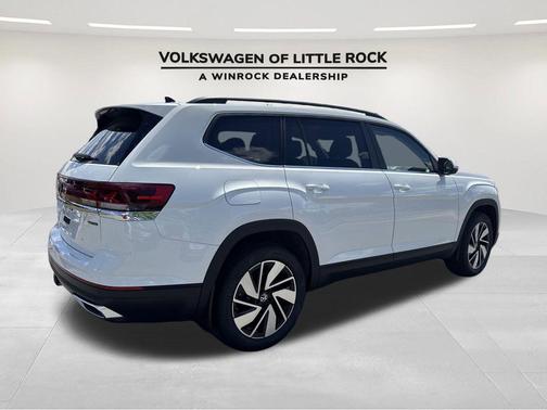 2025 Volkswagen Atlas 2.0T SE w/Technology 4MOTION