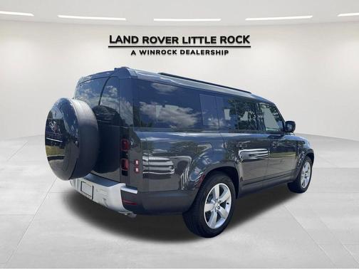 2024 Land Rover Defender 130 P400 S