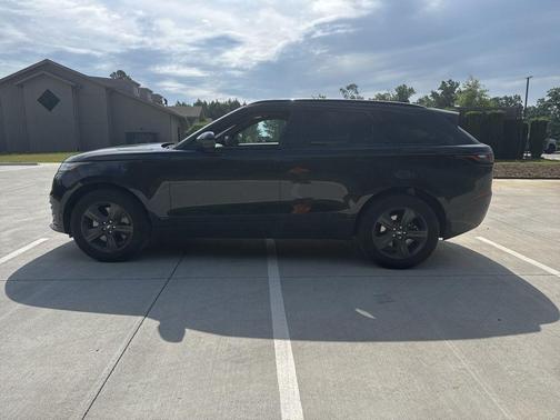 Santorini Black Metallic 2021 Land Rover Range Rover Velar R-Dynamic S