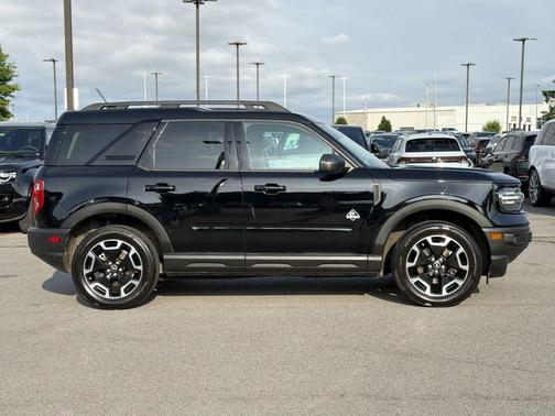 Shadow Black 2022 Ford Bronco Sport Outer Banks