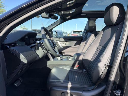 2026 Land Rover Discovery Sport Landmark