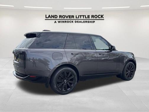2025 Land Rover Range Rover P550e Autobiography