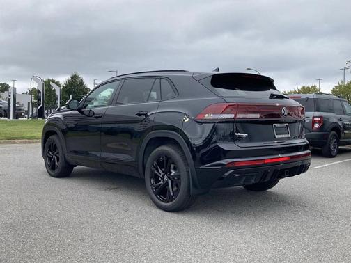 2026 Volkswagen Atlas Cross Sport 2.0T SEL