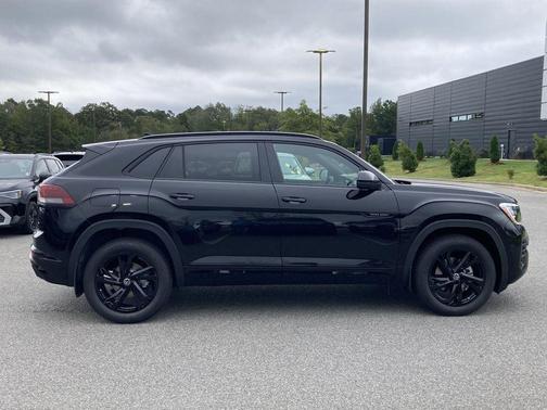 2026 Volkswagen Atlas Cross Sport 2.0T SEL