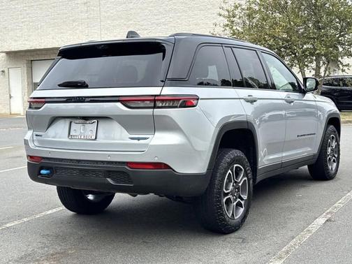 2022 Jeep Grand Cherokee 4xe Trailhawk