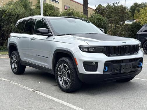 2022 Jeep Grand Cherokee 4xe Trailhawk