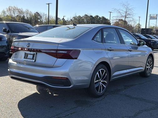 Silver Metallic 2026 Volkswagen Jetta 1.4T SE