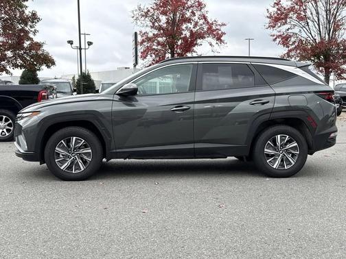 2024 Hyundai TUCSON Hybrid Blue