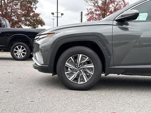 2024 Hyundai TUCSON Hybrid Blue