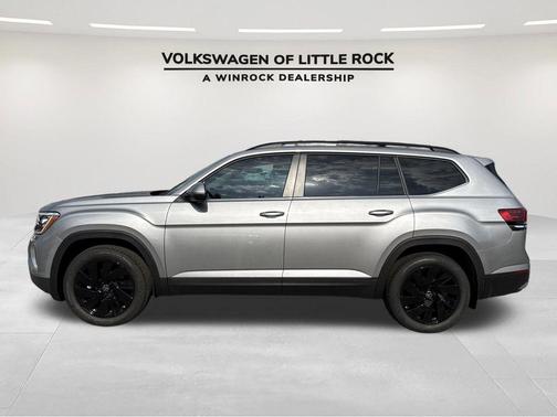 2025 Volkswagen Atlas 2.0T SE w/Technology 4MOTION