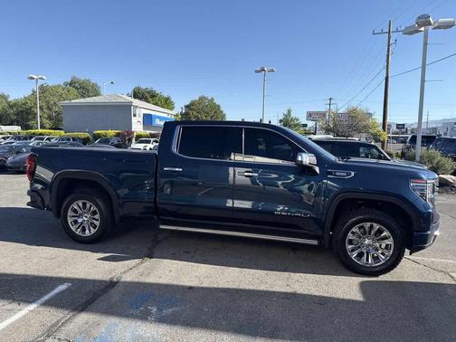 Pacific Blue Metallic 2022 GMC Sierra 1500 Denali