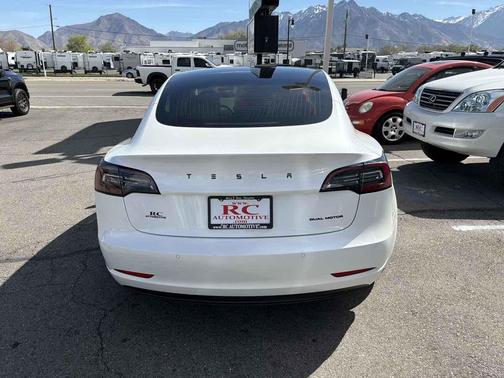 2020 Tesla Model 3 Long Range
