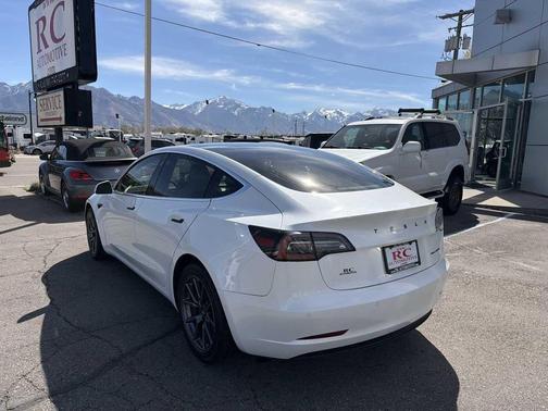 2020 Tesla Model 3 Long Range
