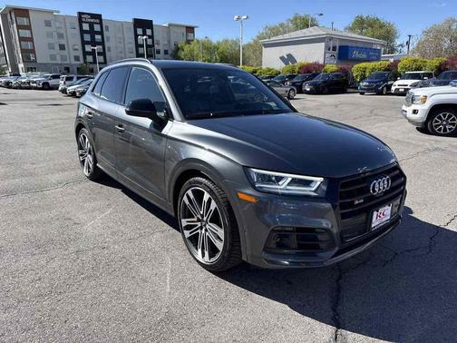 Daytona Gray Pearl Effect 2019 Audi SQ5 3.0T Prestige
