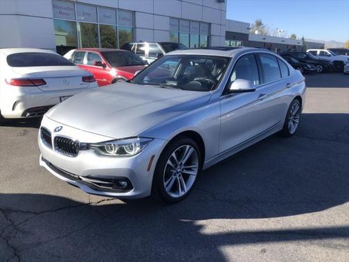 Glacier Silver Metallic 2018 BMW 330 xDrive