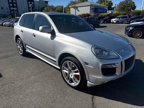 2008 Porsche Cayenne GTS