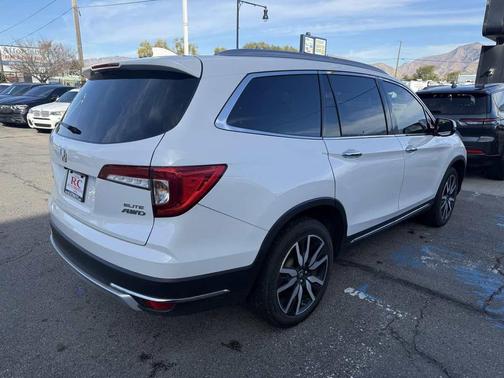 2022 Honda Pilot AWD Elite