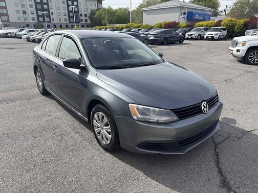 Platinum Gray Metallic 2014 Volkswagen Jetta Auto S
