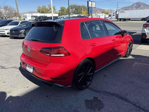 2019 Volkswagen Golf R 2.0T DSG