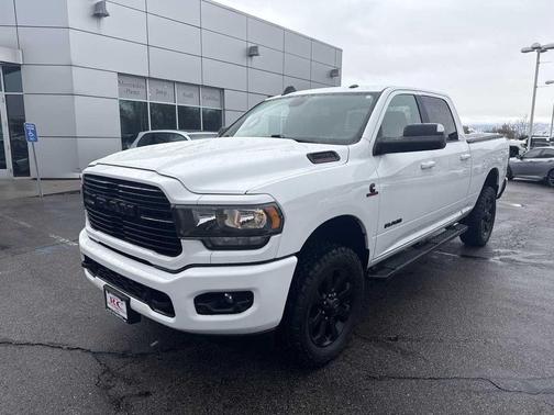 2020 RAM 2500 Big Horn Crew Cab 4X4 6'4' Box