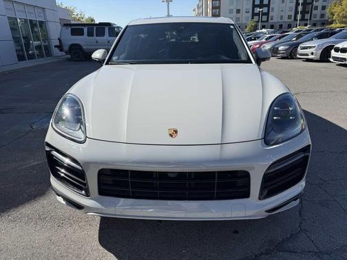 2021 Porsche Cayenne GTS