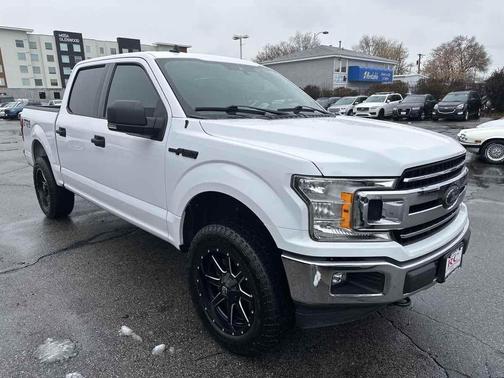 Oxford White 2019 Ford F-150 XLT