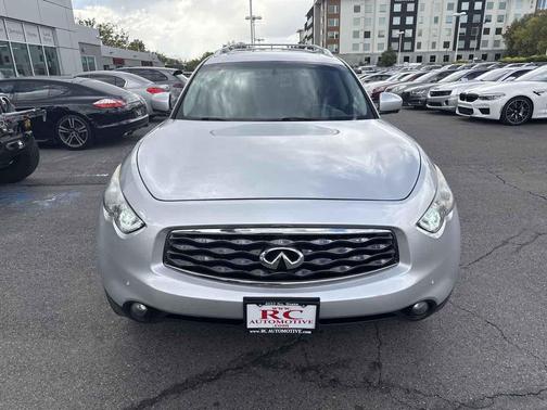 2010 INFINITI FX35 Base