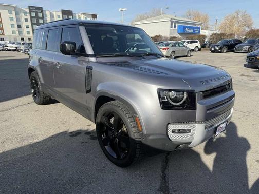 2021 Land Rover Defender 110 SE