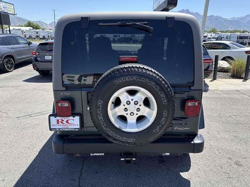 Shale Green Metallic 2003 Jeep Wrangler Sahara
