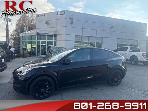 2022 Tesla Model Y Long Range Dual Motor All-Wheel Drive