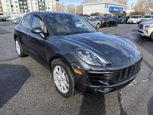 2018 Porsche Macan S