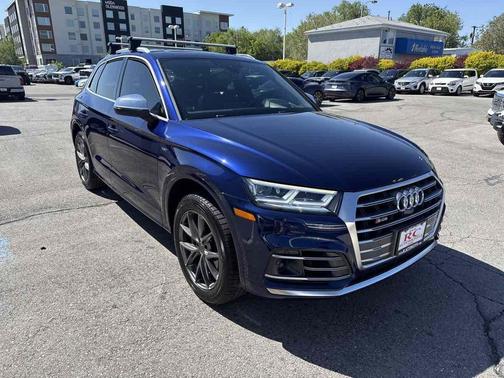 Navarra Blue Metallic 2018 Audi SQ5 3.0T Prestige