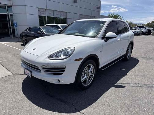 White 2014 Porsche Cayenne Platinum Edition