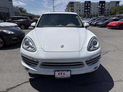 White 2014 Porsche Cayenne Platinum Edition